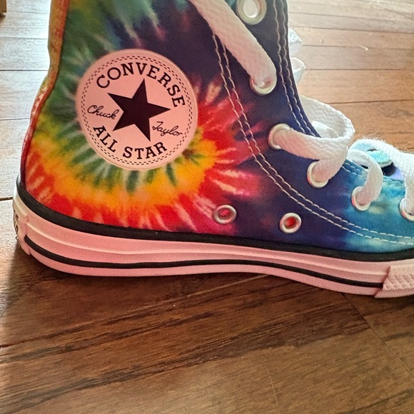 Colorful Tie-Dye High-Top Kids Shoes - Picture 3 of 6